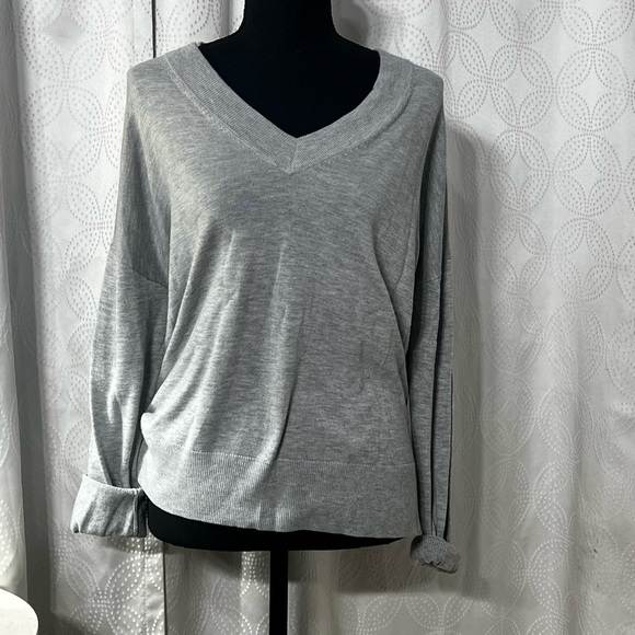 Thread & Supply Sweaters - Thread & Supply Light Gray V-Neck Sweater